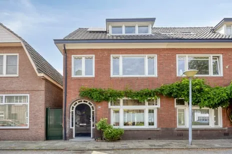 Hoekwoning te koop: Biesterweg 30, Bloemenplein Eindhoven