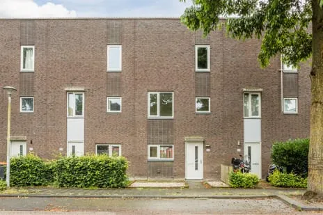 Tussenwoning te koop: Biezenknoppen 46, Milligen Zwolle