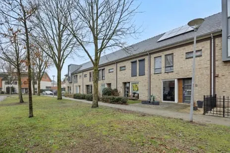 Tussenwoning te koop: Biezenloop 25, Heesch