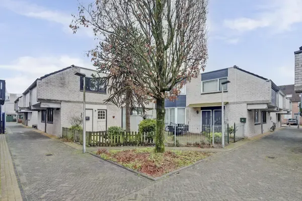 Tussenwoning te koop: Bijendans 24, Dansenbuurt-zuid Capelle Aan Den Ijssel