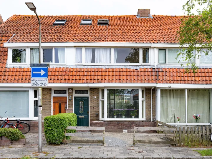 Tussenwoning te koop: Bijenhofstraat 13, Bloemenbuurt Leeuwarden