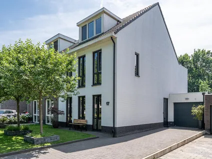 Terraced house for sale: Bijenlaan 17, De Gentiaan Son En Breugel