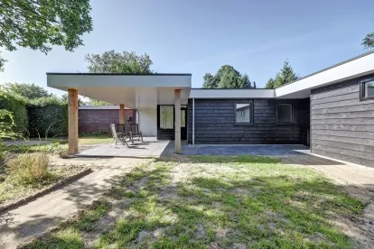 Tussenwoning te koop: Bijsselseweg 3-119, Buitengebied Biddinghuizen Biddinghuizen