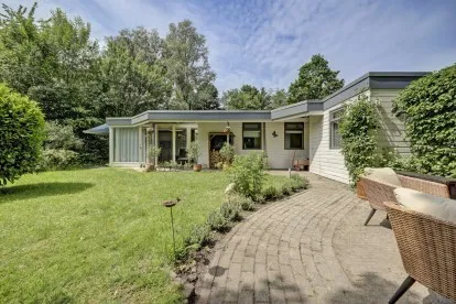 Tussenwoning te koop: Bijsselseweg 3-156, Buitengebied Biddinghuizen Biddinghuizen