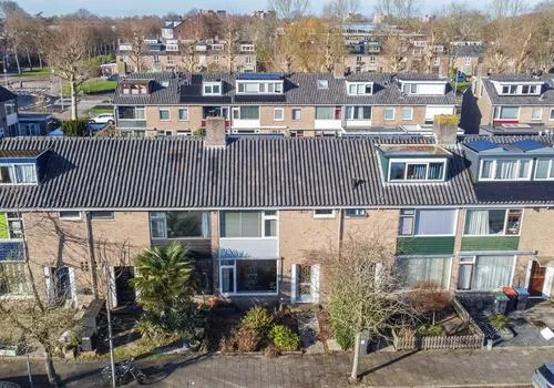 Tussenwoning te koop: Bilderdijklaan 5, Uithoorn