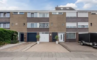 Tussenwoning te koop: Bilderdijkstraat 23, Bunschoten Bunschoten-Spakenburg