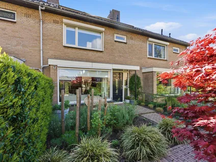 Tussenwoning te koop: Bilderdijkstraat 44, Schrijversbuurt Alblasserdam