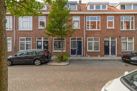 Tussenwoning te koop: Bilderdijkstraat 9, Schiedam