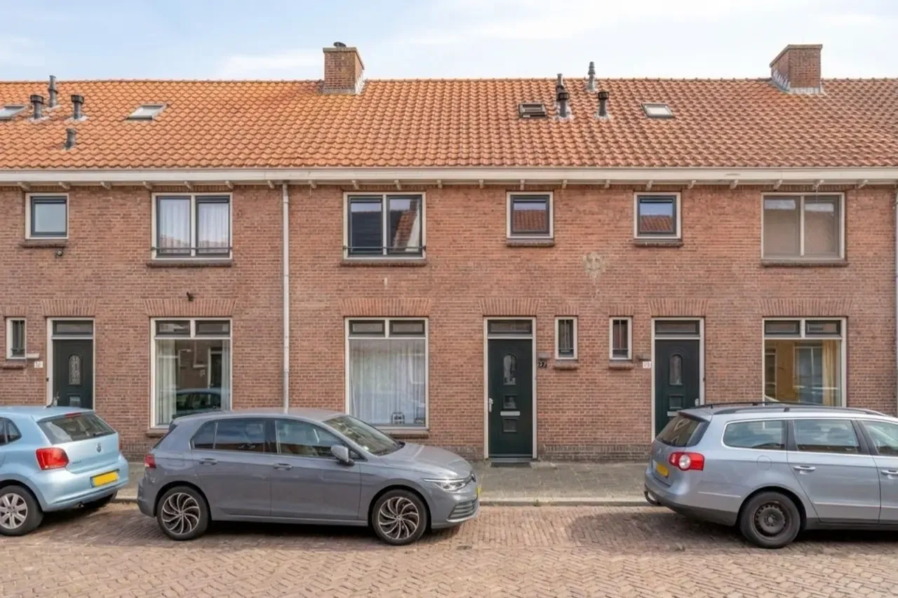 Tussenwoning te koop: Billitonstraat 25, Delft