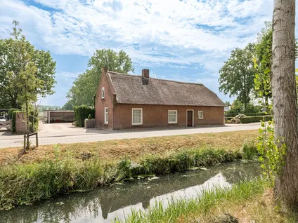 Detached house for sale: Binnen 6, Dussen Dussen