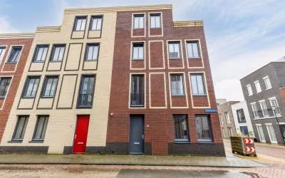 Tussenwoning te koop: Binnenbuurt 7, Europa Purmerend