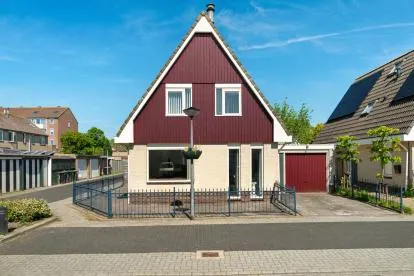 Vrijstaande woning te koop: Binnendijk 76, Lelystad-Haven Oost Lelystad