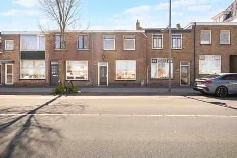 Tussenwoning te koop: Binnenhaven 129, Grachtengordel Den Helder