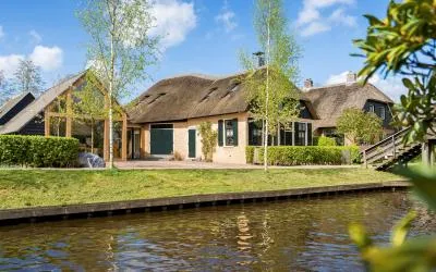 Vrijstaande woning te koop: Binnenpad 30, Giethoorn-Zuid Giethoorn