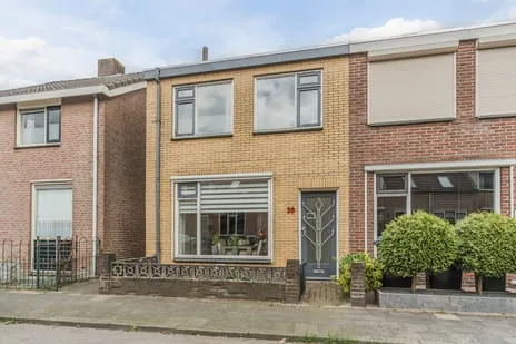 Hoekwoning te koop: Binnenweg 36, Santwijck Tiel