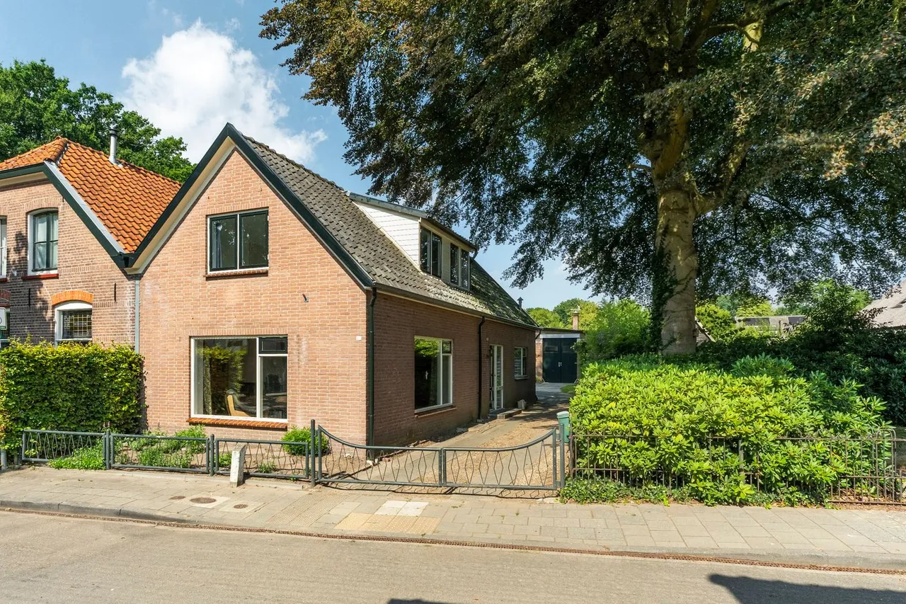 Twee-onder-één-kap te koop: Binnenweg 55, Ellecom