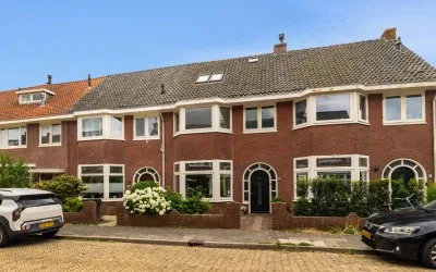 Tussenwoning te koop: Bisschop Bottemannestraat 49, Bergerhof en Blaeustraatkwartier Alkmaar