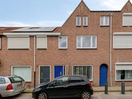 Tussenwoning te koop: Bisschop Masiusstraat 29, Sint Pieterspark Tilburg