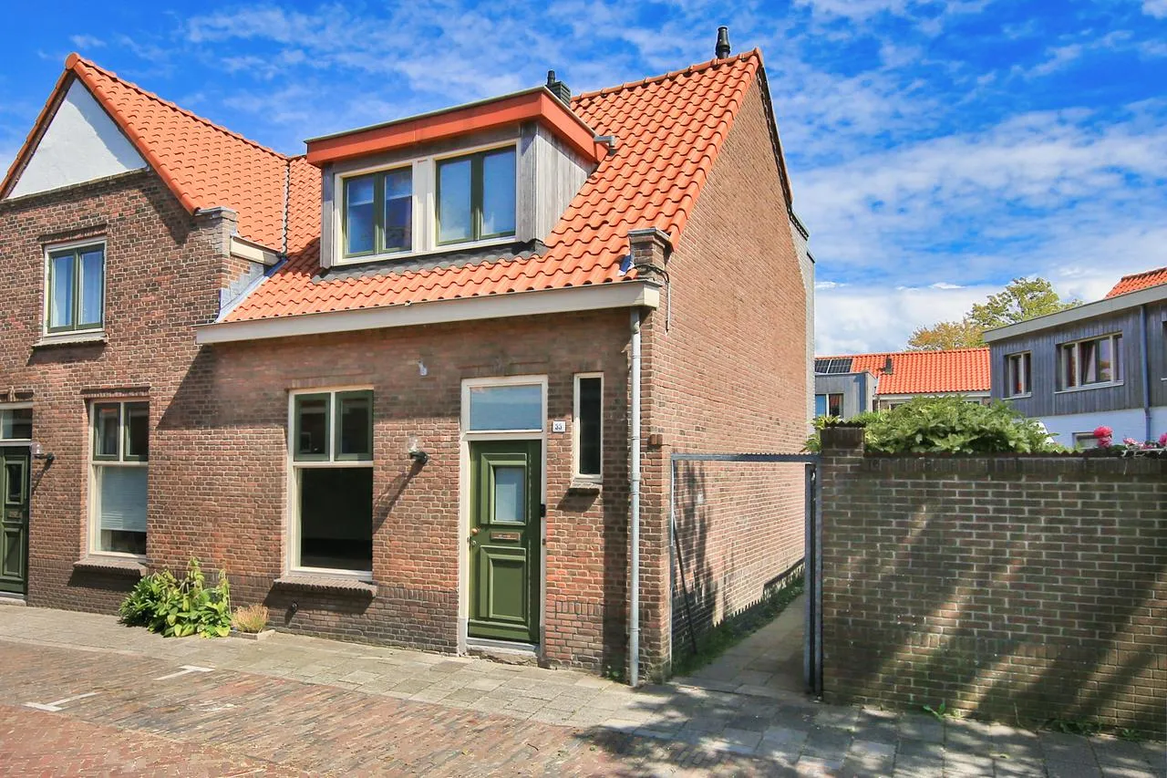 Hoekwoning te koop: Bisschop Ottostraat 35, Haarlem