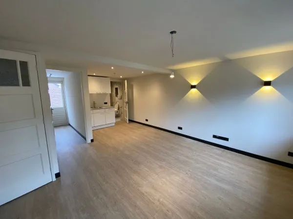 Terraced house for rent: Bisschop van de Venstraat 21, Padua Tilburg
