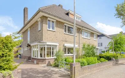 Twee-onder-één-kap te koop: Bisschop Boermansstraat 57, Roerzicht Roermond
