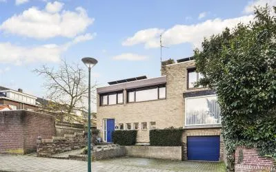 Vrijstaande woning te koop: Bisschop Drehmansstraat 17, Roerzicht Roermond