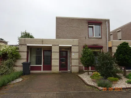 Hoekwoning te huur: Bisschop Lindanusstraat 28, Craneveld Venlo