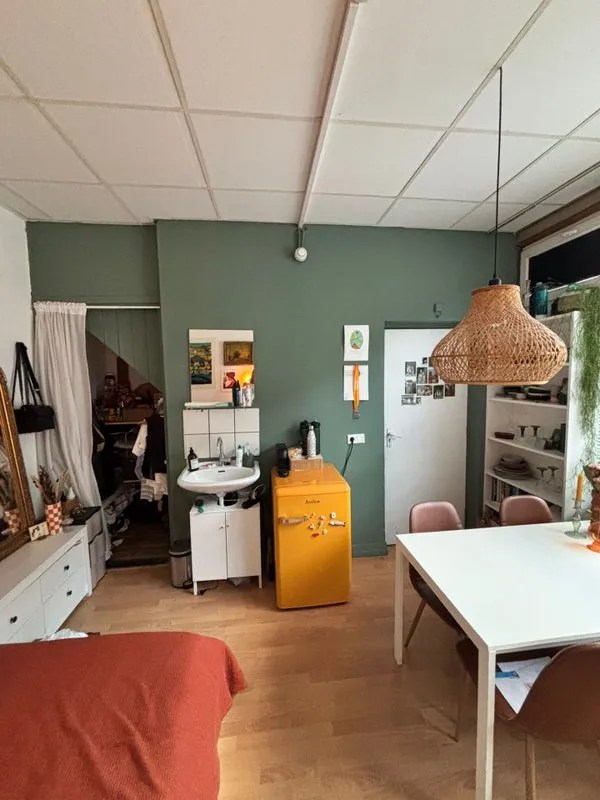Kamer te huur: Bisschop Zwijsenstraat 130-5, Broekhoven I Tilburg
