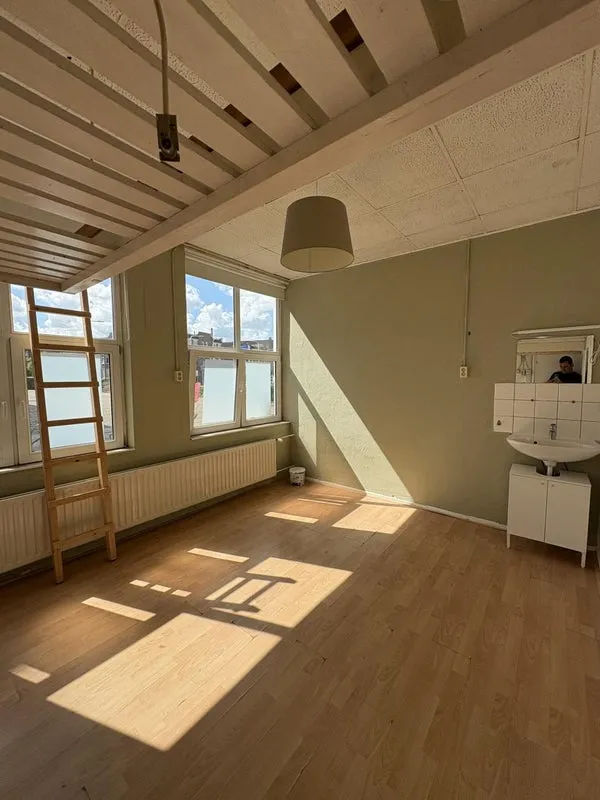 Kamer te huur: Bisschop Zwijsenstraat 130-1, Broekhoven I Tilburg