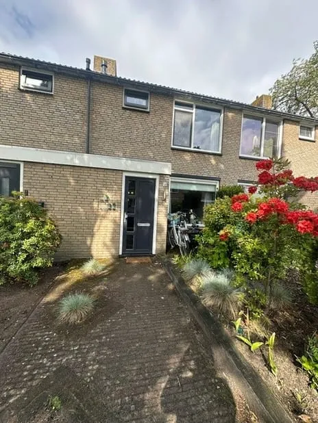 Tussenwoning te huur: Bisschopshoeve 119, Heusdenhout Breda