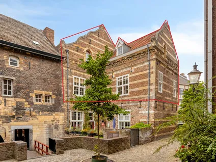 Corner house for rent: Bisschopsmolengang 2B, Jekerkwartier Maastricht