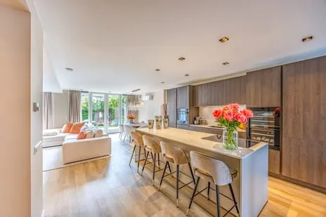 Tussenwoning te koop: Bisschopswaarde 10, Zevenend Laren (Nh)