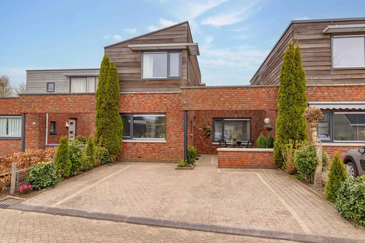Tussenwoning te koop: Bittervoorn 62, Erflanden Hoogeveen