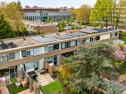 Tussenwoning te koop: Bizet 34, Naaldwijk Centrumgebied Naaldwijk