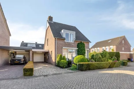 Vrijstaande woning te koop: Bizethof 6, Raamsdonksveer Raamsdonksveer