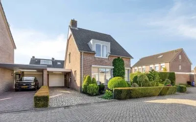 Vrijstaande woning te koop: Bizethof 6, Raamsdonksveer Raamsdonksveer