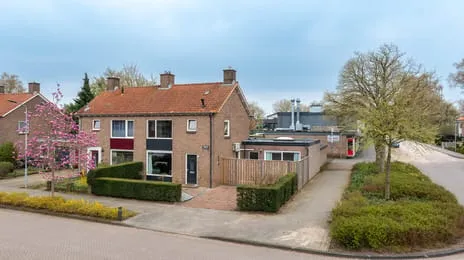 Hoekwoning te koop: Bizetlaan 2, Muziekbuurt Doetinchem