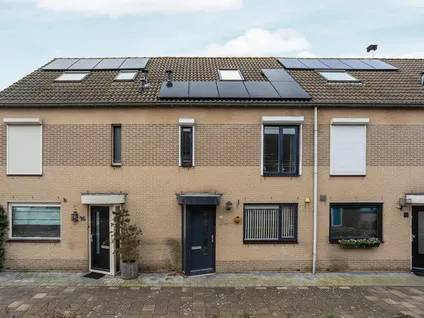 Tussenwoning te koop: Bizetstraat 14, Muziekwijk Z.-Oost Almere
