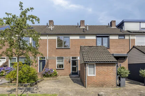 Tussenwoning te koop: Bizetstraat 32, Groot Lochter Nijverdal
