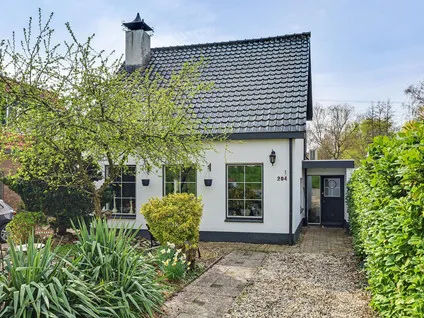 Vrijstaande woning te koop: Blaaksedijk 204, Mijnsheerenland