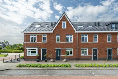 Tussenwoning te koop: Blaarkop 2, Aardam West Ter Aar