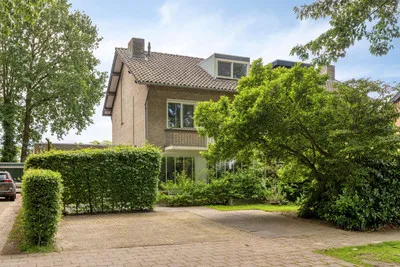 Twee-onder-één-kap te koop: Blaarthemseweg 52, Zeelst Veldhoven