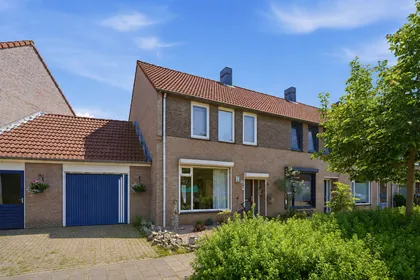 Terraced house for sale: Bladkoninkje 25, Luneven Boxmeer