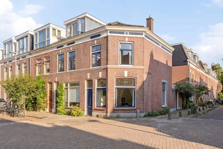 Tussenwoning te koop: Bladstraat 25, Wittevrouwen Utrecht