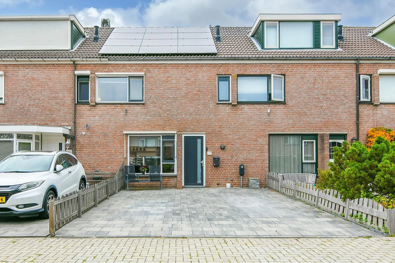 Tussenwoning te koop: Blankenstraat 163, Hoofddorp