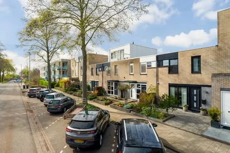 Tussenwoning te koop: Blauw-roodlaan 141, Rokkeveen-Oost Zoetermeer