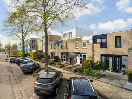 Tussenwoning te koop: Blauw-roodlaan 141, Zoetermeer