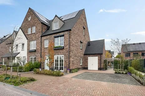 Hoekwoning te koop: Blauwband 52, Triangel Waddinxveen