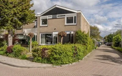 Hoekwoning te koop: Blauwesteenweg 2, Mijnsheerenland Woonkern Mijnsheerenland