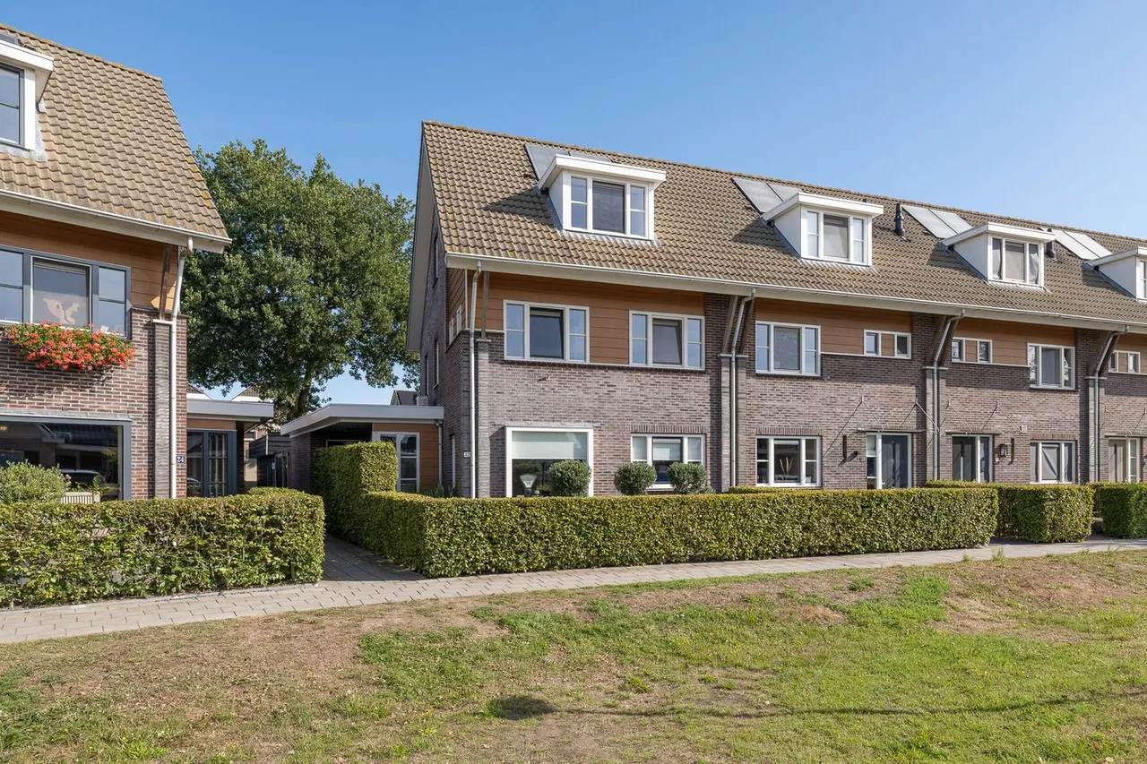 Hoekwoning te koop: Blauwgras 22, Stroe